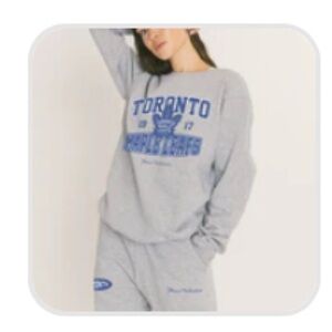 Peace Collective Toronto Maple Leaf Crewneck Sweatshirt size XL